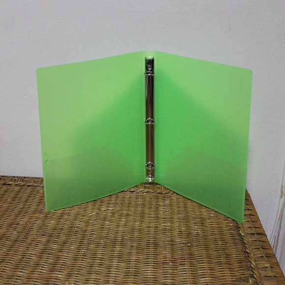 Multi-colored Plastic 3-ring binder Designed with two-pocket folders. Set of 5 - Picture 4 of 12